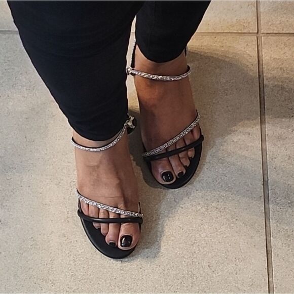 BRAND NEW UNILODY RHINESTONE   STRAP BLOCK HEEL SANDAL - Picture 15 of 15